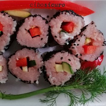 sushi maki tacchino